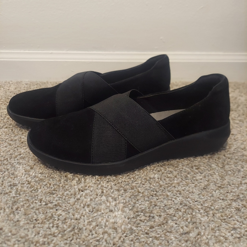 Brand New Clarks Women's Black Slip-on Shoes